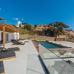 Elit Psarou Villa *