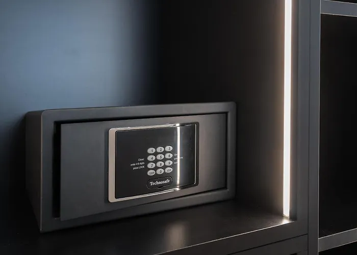 Elit Psarou * プサロウ