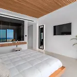 Elit Psarou Heated Pool Jacuzzi * Psarrou
