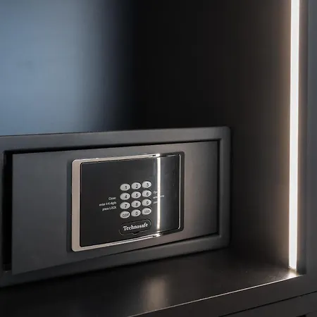 Elit Psarou * Psarrou