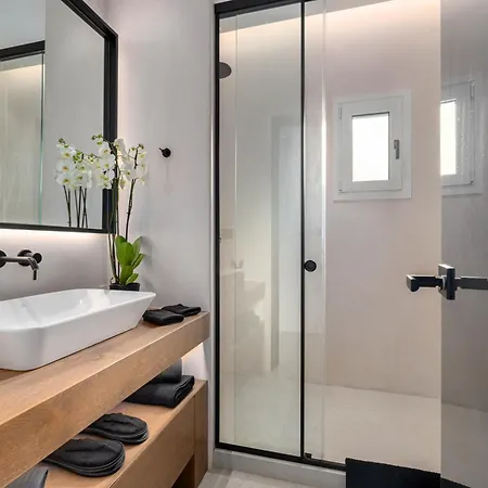 Elit Psarou * Psarrou