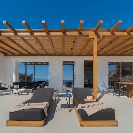 Elit Psarou Heated Pool Jacuzzi Psarou (Mykonos)