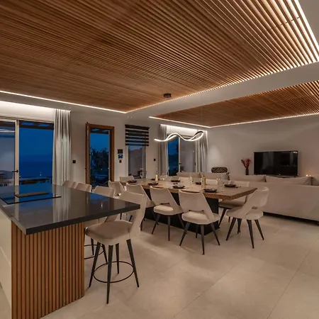 Elit Psarou Heated Pool Jacuzzi * Psarou (Mykonos)