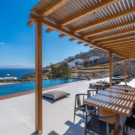 Elit Psarou Heated Pool Jacuzzi Psarou (Mykonos)