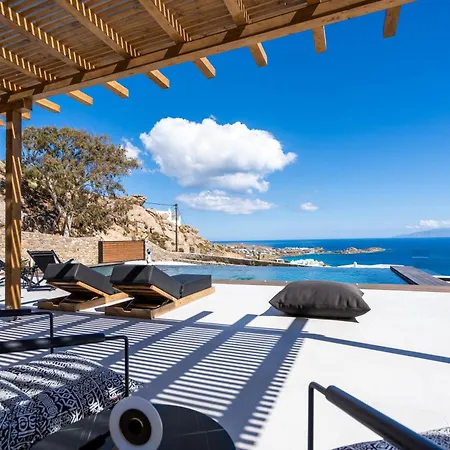 Elit Psarou Heated Pool Jacuzzi * Psarou (Mykonos)
