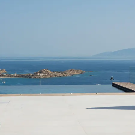 Elit Psarou Heated Pool Jacuzzi * Psarrou