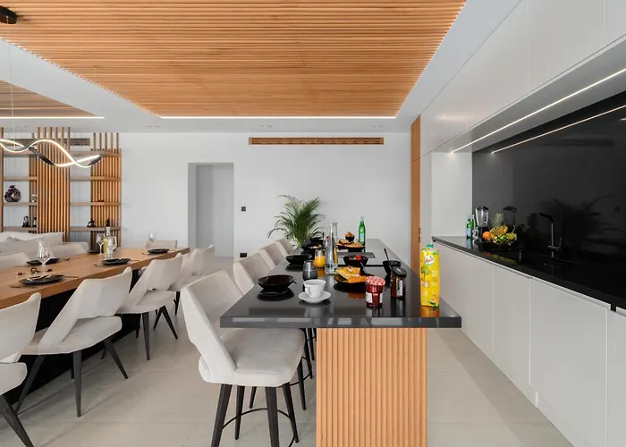 Elit Psarou * 프사로우